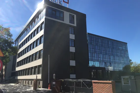 Biuro Świętojańska Office Building