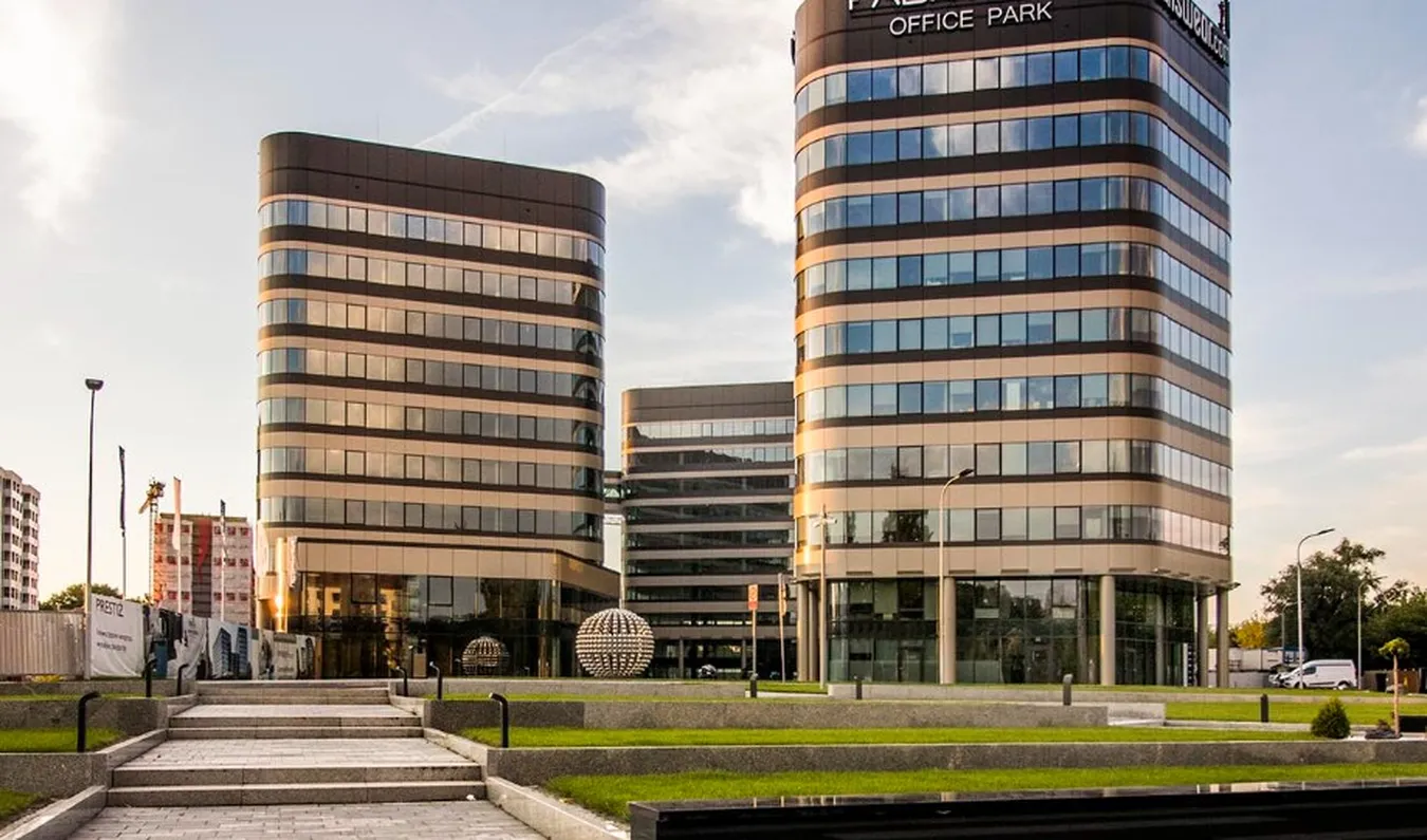 Biuro Fabryczna Office Park B3